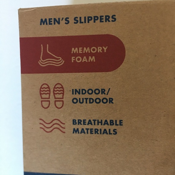 NWT Dear Foams Indoor/Outdoor Slip-on Shoes - Picture 5 of 5